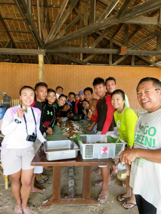 Boodle fight for lunch at Dibuluan Island
